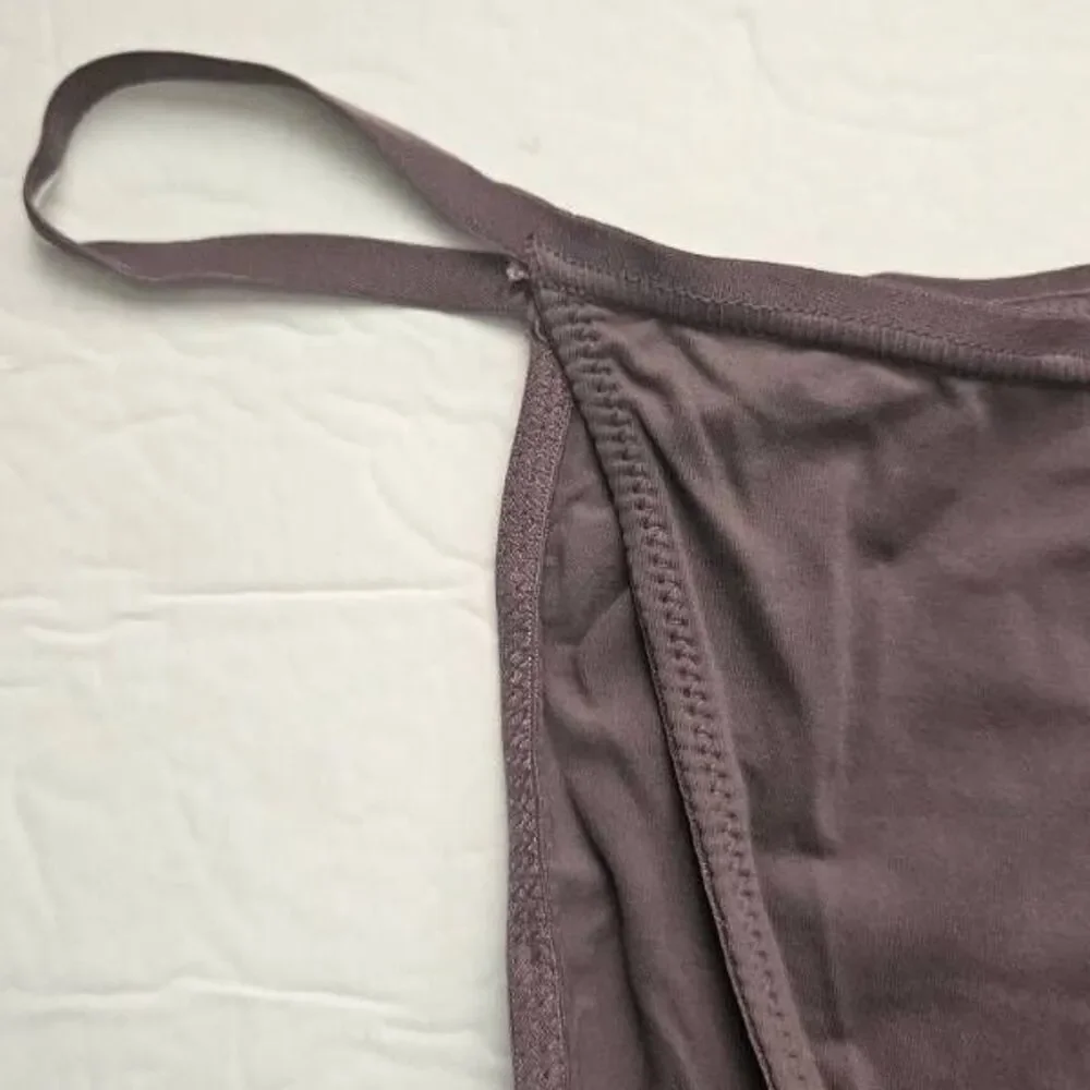 2 PAIR SKIMS SIDE‎ STRING PANTY NWT